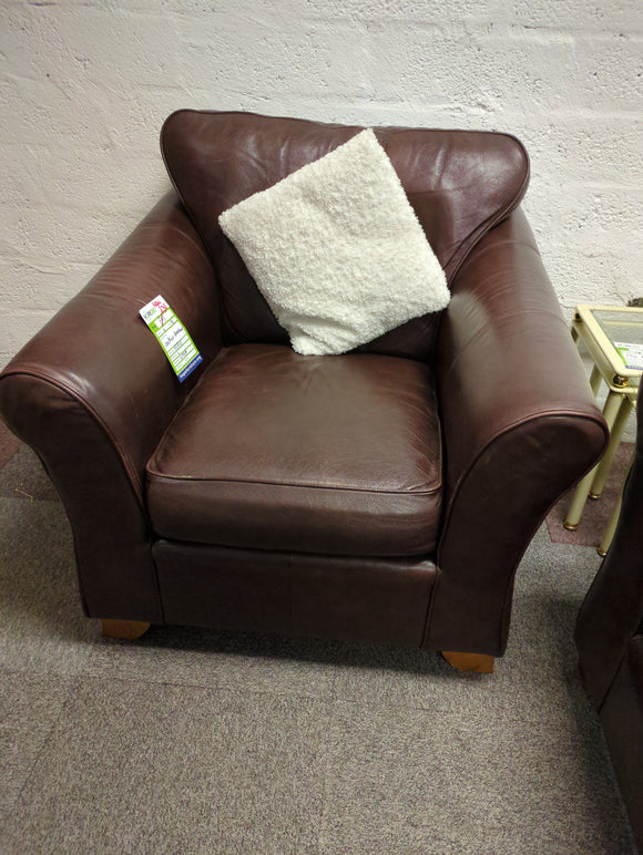 Brown leather armchair - FBA103