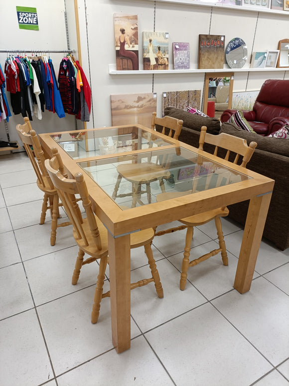 Dining table + 4 chairs - HH065